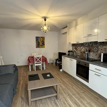 Cosy Poullan, 2-Bedroom Apartment, 200 M From The Beach Ница Екстериор снимка