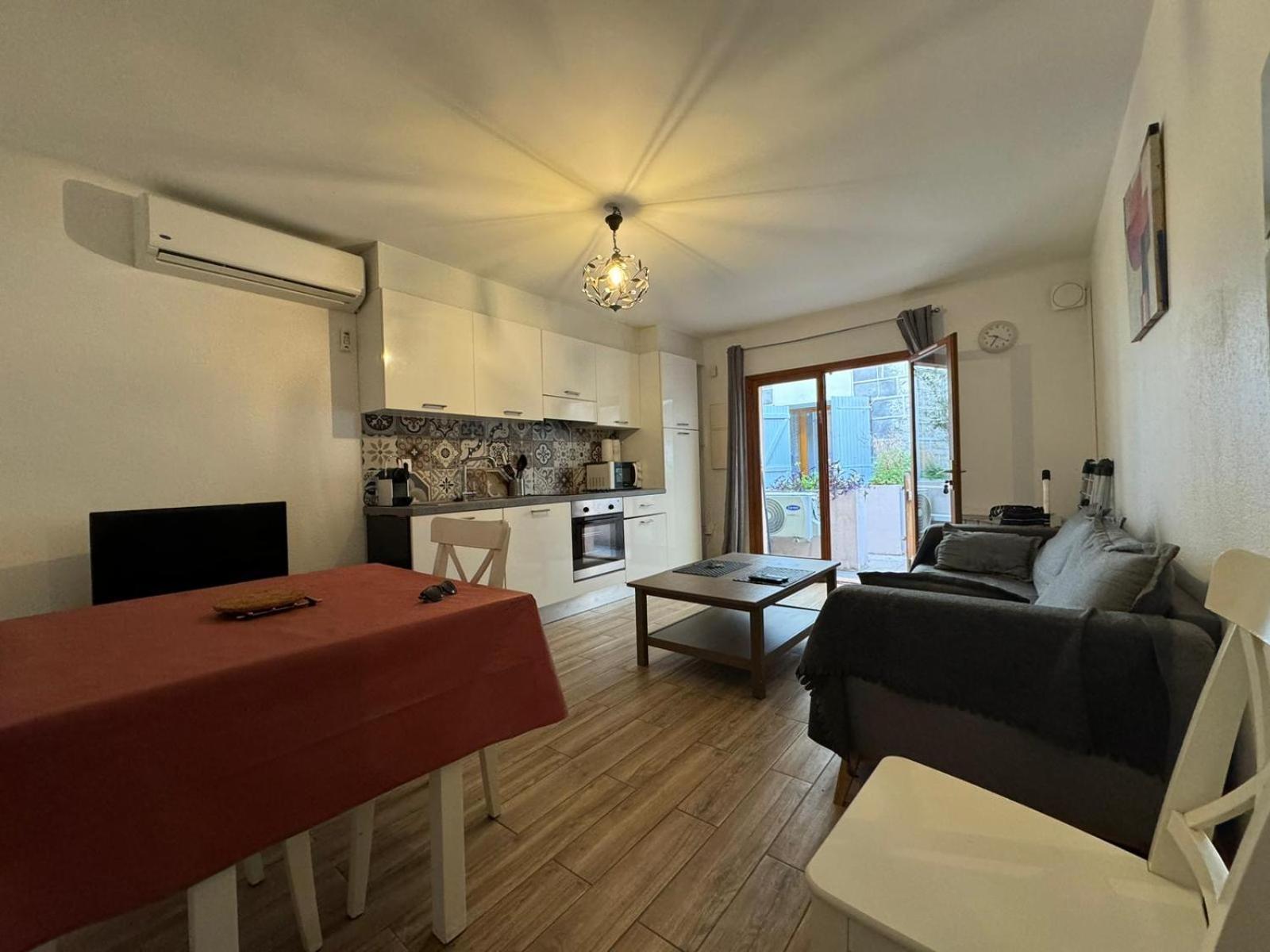 Cosy Poullan, 2-Bedroom Apartment, 200 M From The Beach Ница Екстериор снимка