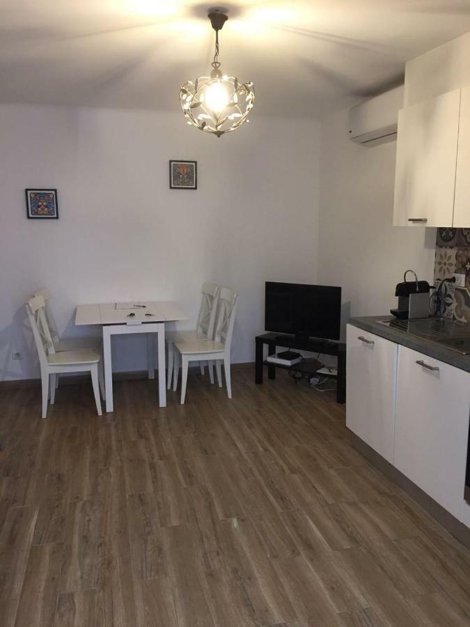 Cosy Poullan, 2-Bedroom Apartment, 200 M From The Beach Ница Екстериор снимка